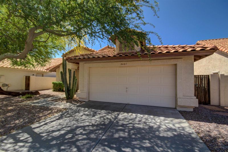 2431 E Granite View Dr, Phoenix, AZ 85048