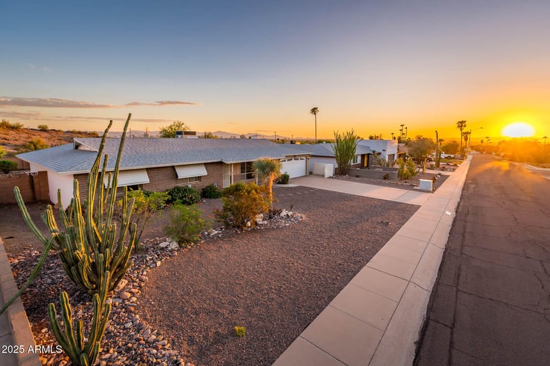 2431 Ocotillo Rd, Phoenix, AZ 85016