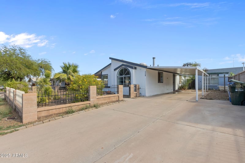2431 Tonto Ln, Phoenix, AZ 85050