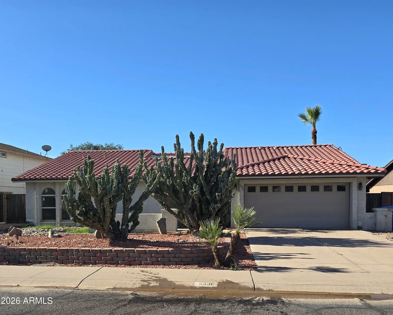 2431 W Crocus Dr, Phoenix, AZ 85023