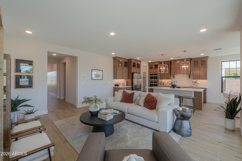 2431 W Los Arboles Pl, Chandler, AZ 85224