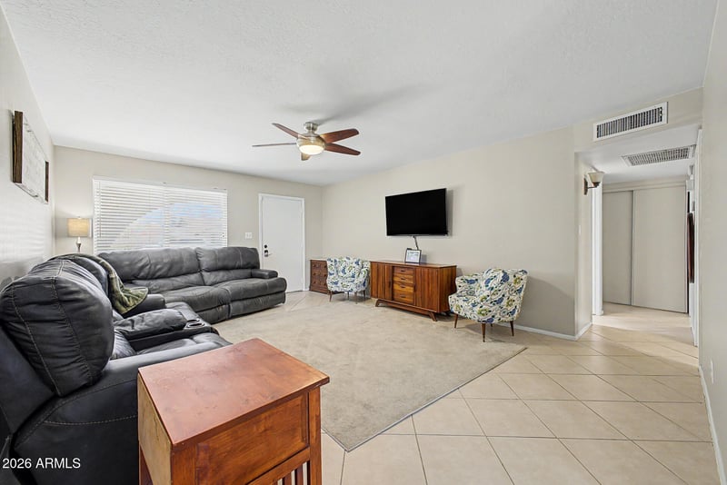 2431 W Via Rialto Cir, Mesa, AZ 85202