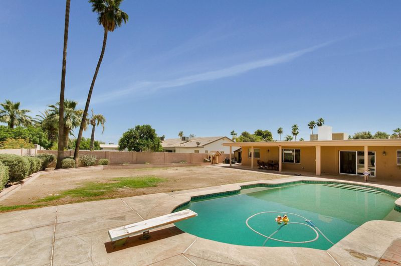 2432 E Christy Dr, Phoenix, AZ 85028