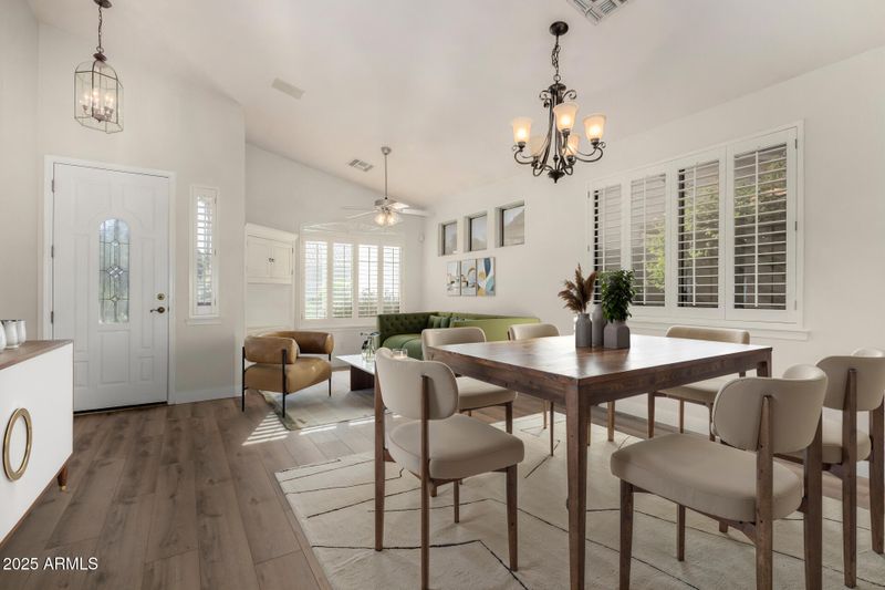 2432 E Darrel Rd, Phoenix, AZ 85042