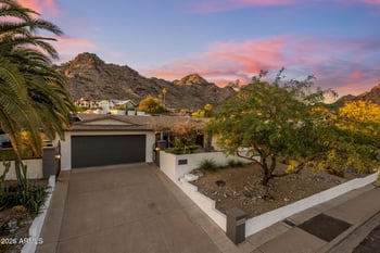 2432 Piestewa Peak Dr, Phoenix, AZ 85016