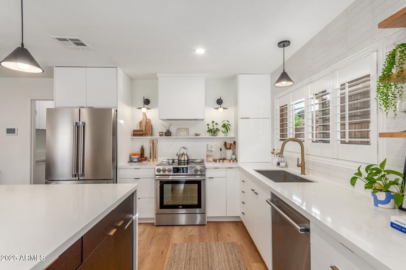 2432 Evans Dr, Phoenix, AZ 85023