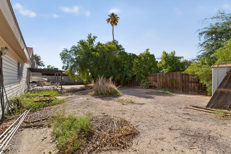 2432 Saint Moritz Ln, Phoenix, AZ 85023