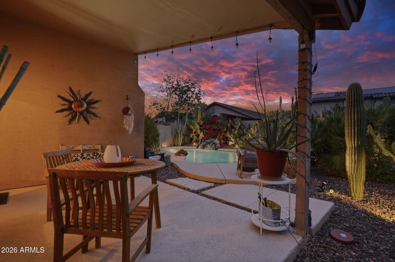 2432 W Oberlin Way, Phoenix, AZ 85085