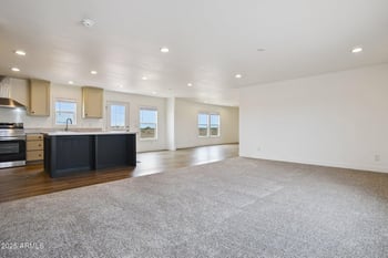 2433 357th Dr, Tonopah, AZ 85354