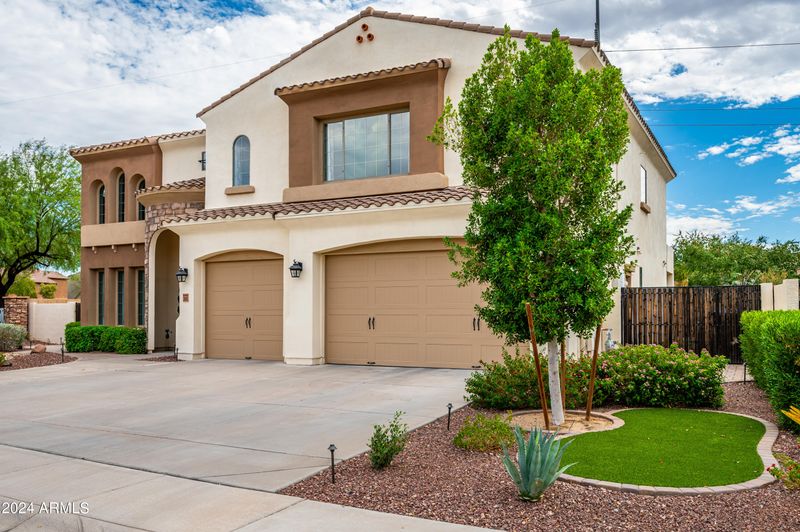 2433 E Charlene Pl, Phoenix, AZ 85024