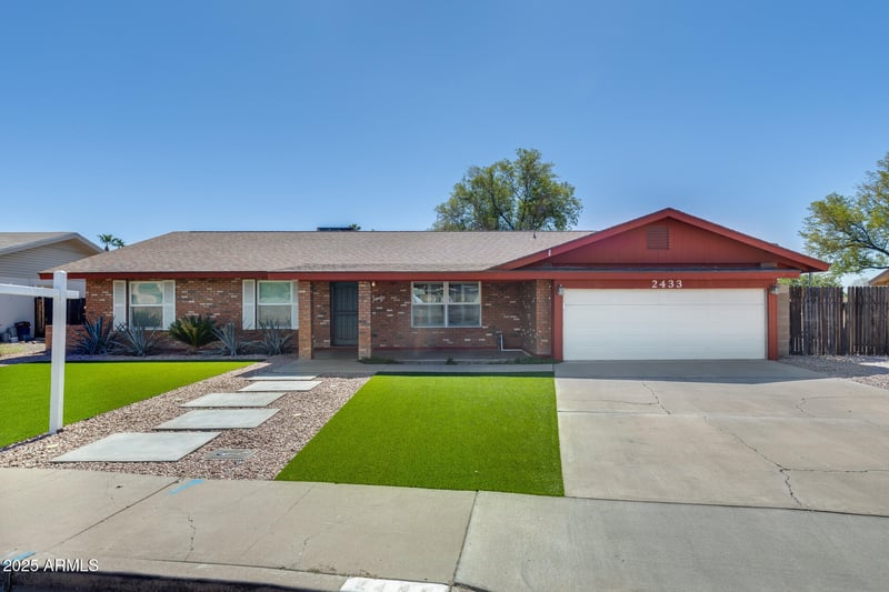2433 Enrose St, Mesa, AZ 85213