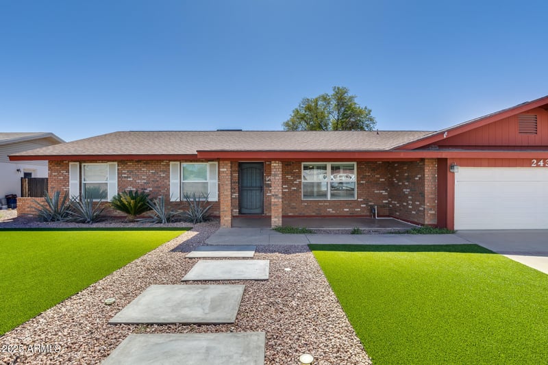 2433 Enrose St, Mesa, AZ 85213