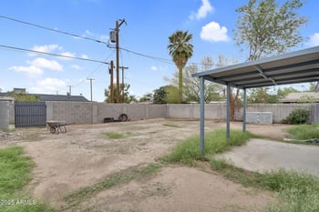 2434 37th Way, Phoenix, AZ 85008