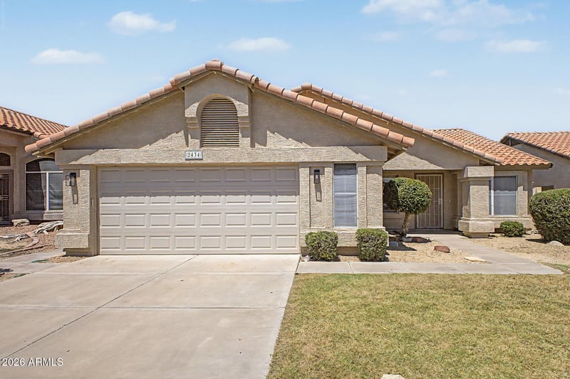 2434 Cathedral Rock Dr, Phoenix, AZ 85048