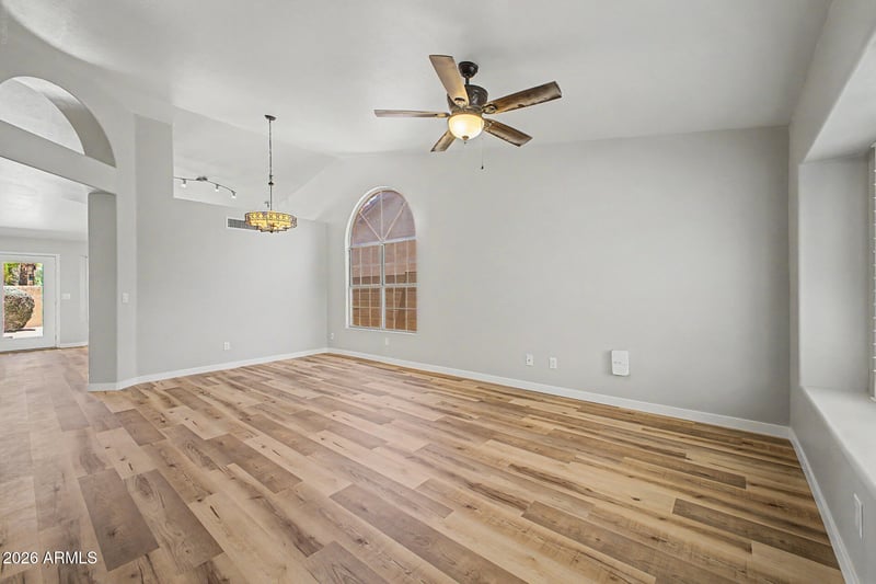 2434 E Cathedral Rock Dr, Phoenix, AZ 85048