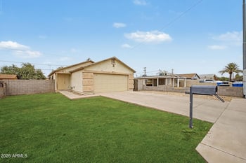2434 Roeser Rd, Phoenix, AZ 85040