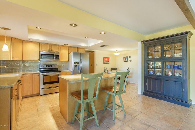 2434 E Turquoise Dr, Phoenix, AZ 85028