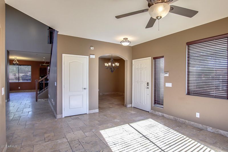 2434 W Hedgehog Pl, Phoenix, AZ 85085