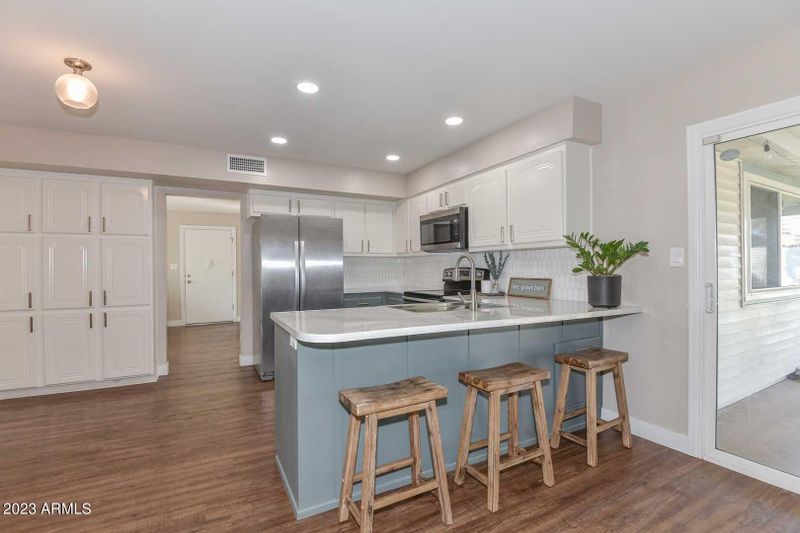 2434 W Kathleen Rd, Phoenix, AZ 85023