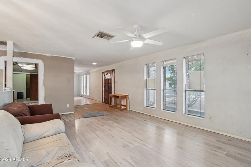 2435 Evergreen St, Mesa, AZ 85213