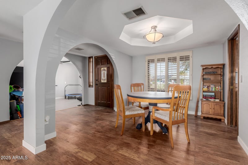 2435 Kenwood Cir, Mesa, AZ 85213