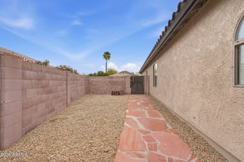 2435 Patrick Ln, Phoenix, AZ 85024