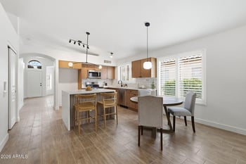 2435 Patrick Ln, Phoenix, AZ 85024