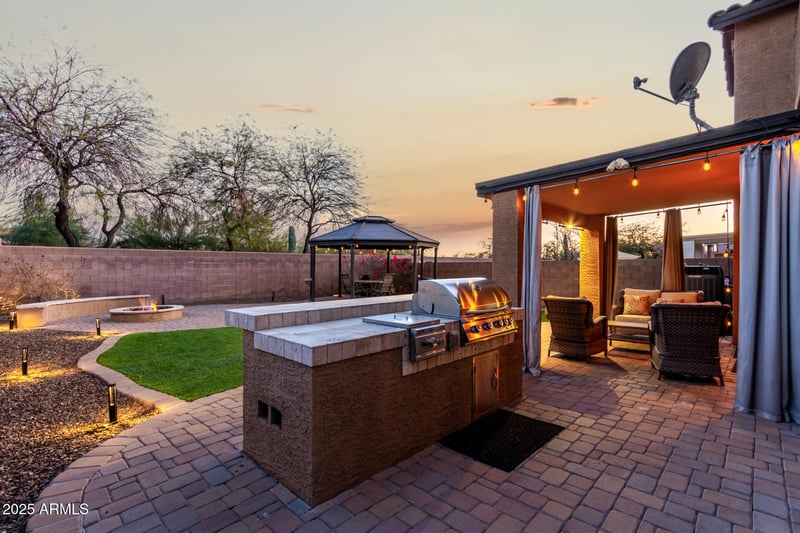 2435 Via Dona Rd, Phoenix, AZ 85085