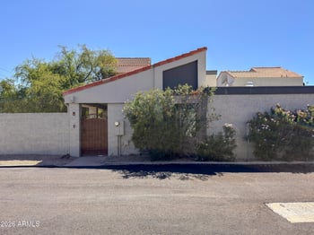 2435 Greenway Rd #8, Phoenix, AZ 85023