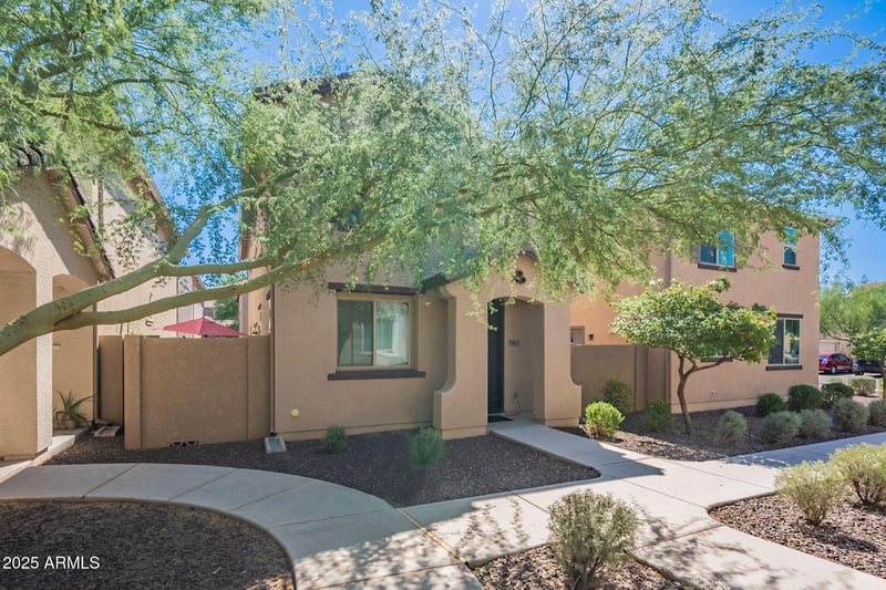 2437 73rd Dr, Phoenix, AZ 85035