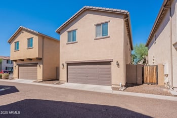 2437 73rd Dr, Phoenix, AZ 85035