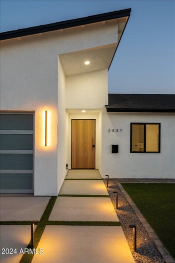 2437 E Highland Ave, Phoenix, AZ 85016