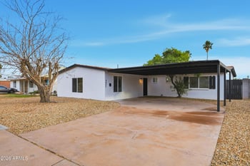 2437 Larkspur Dr, Phoenix, AZ 85032