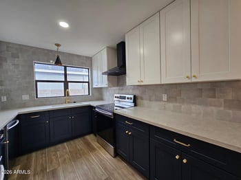 2437 Tamarisk Ave, Phoenix, AZ 85040