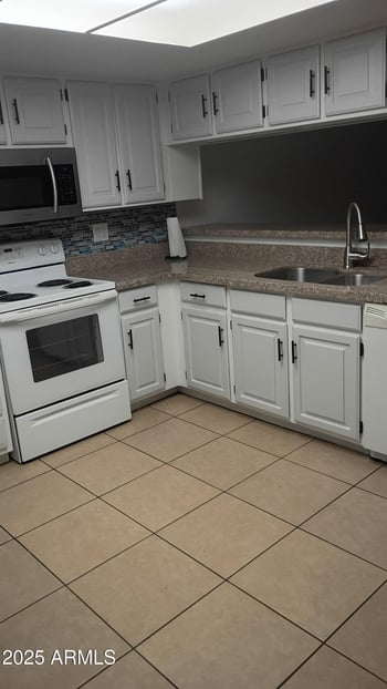 2437 Tracy Ln #2, Phoenix, AZ 85032