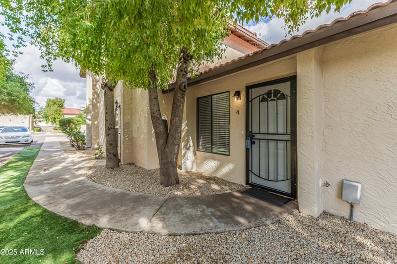 2437 Tracy Ln #4, Phoenix, AZ 85032