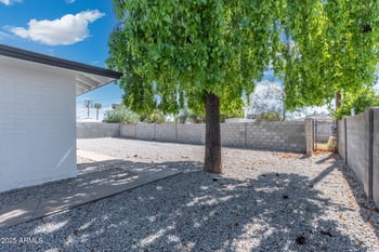 2437 Village Dr, Phoenix, AZ 85023