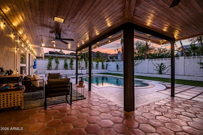 2438 E Cheryl Dr, Phoenix, AZ 85028