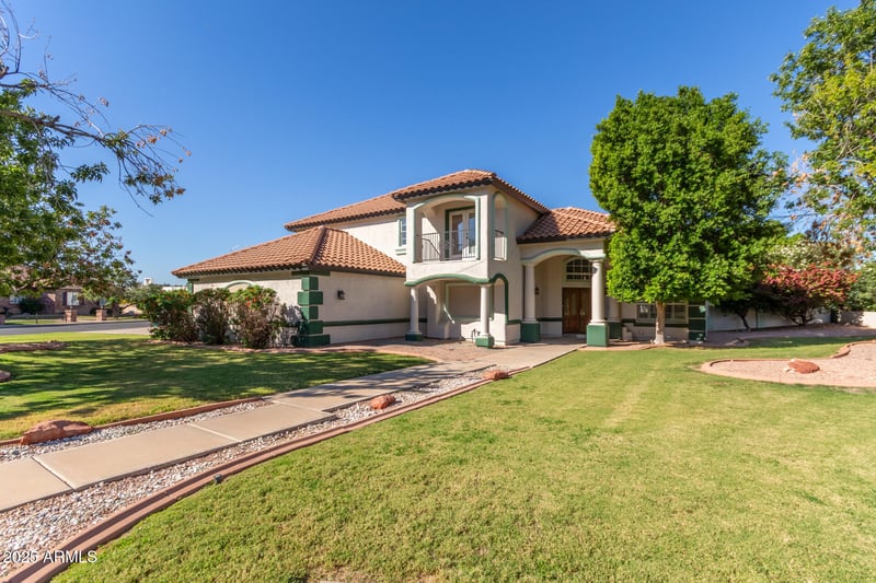 2438 Forest Cir, Mesa, AZ 85203