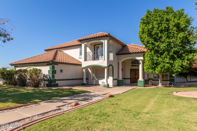 2438 Forest Cir, Mesa, AZ 85203