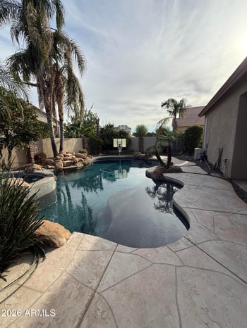 2438 Iris Dr, Chandler, AZ 85286