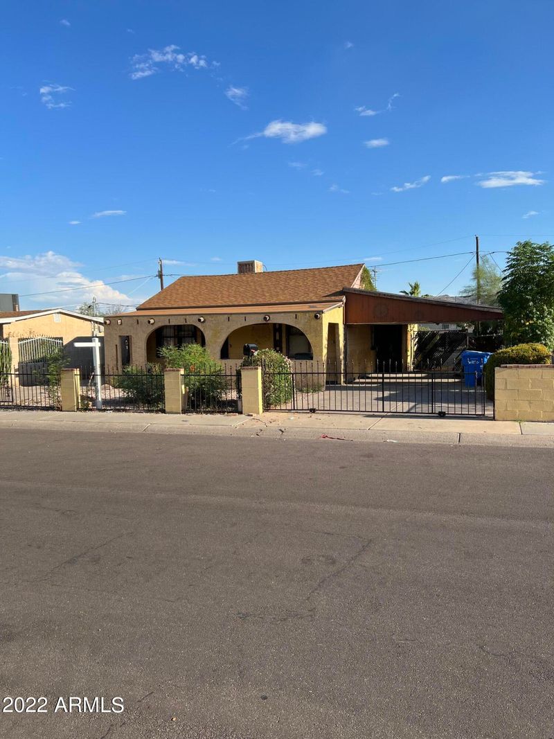 2439 E Chipman Rd, Phoenix, AZ 85040