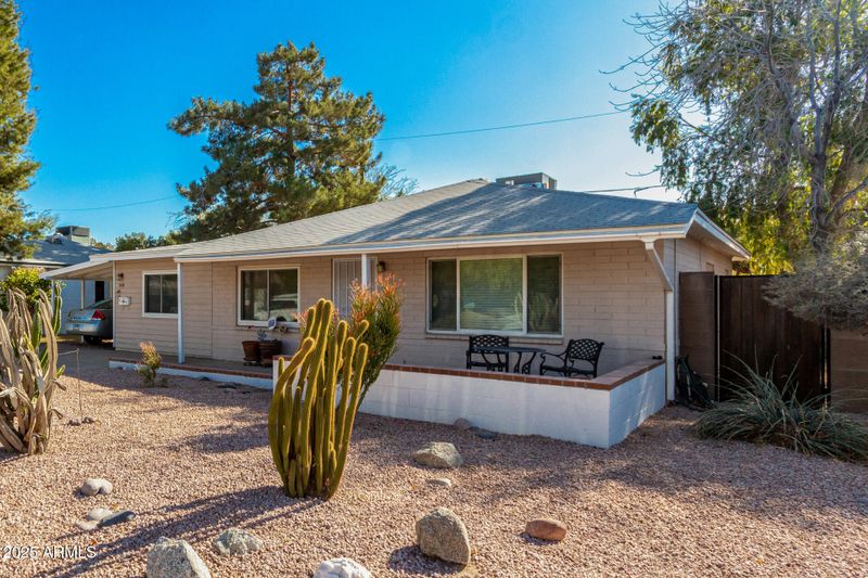 2439 E Meadowbrook Ave, Phoenix, AZ 85016