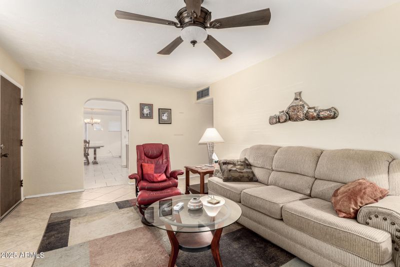 2439 E Meadowbrook Ave, Phoenix, AZ 85016