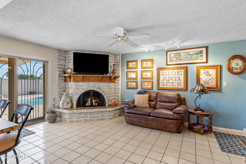 2439 Peralta Cir, Mesa, AZ 85202