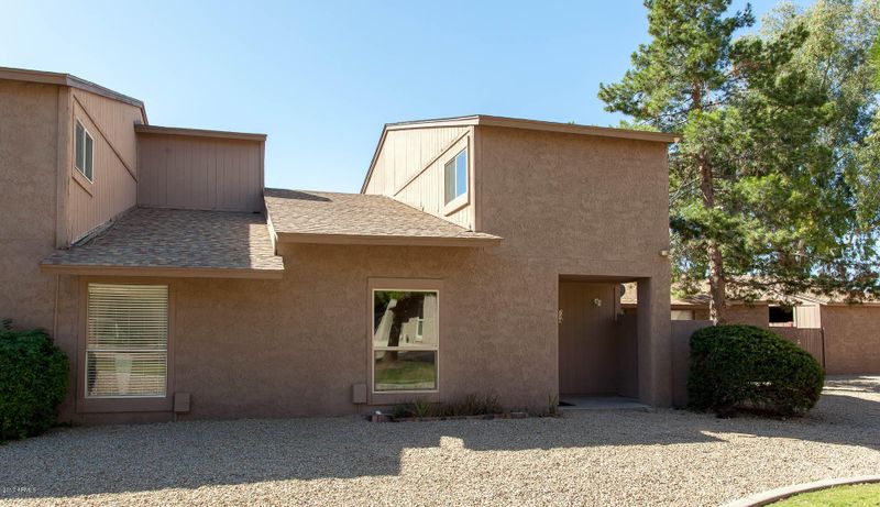 244 E Beck Ln, Phoenix, AZ 85022
