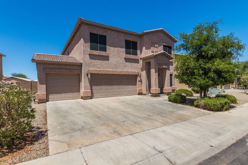 244 E Mule Train Trl, San Tan Valley, AZ 85143
