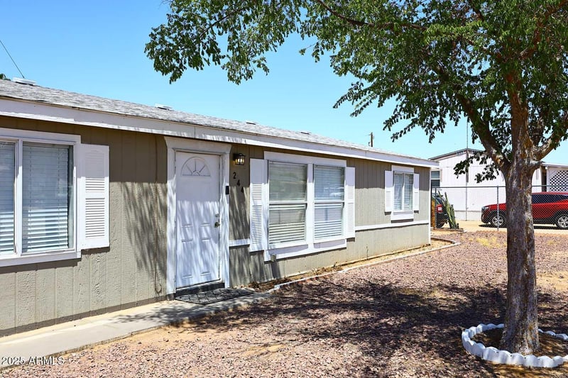 244 Hawes Rd, Mesa, AZ 85207