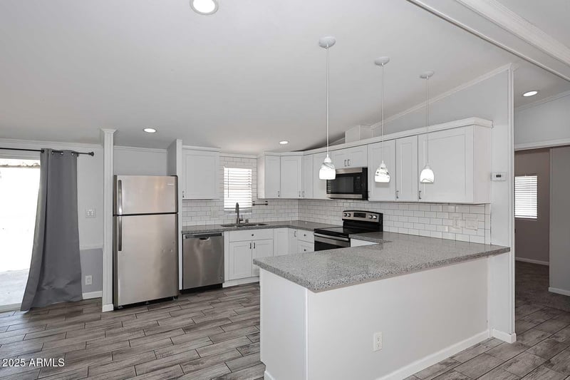 244 Hawes Rd, Mesa, AZ 85207