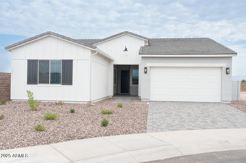 244 La Estela Ln, San Tan Valley, AZ 85140